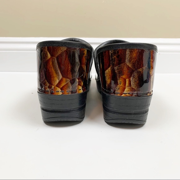 Dansko professional nursing clogs in reptile print - Picture 8 of 9